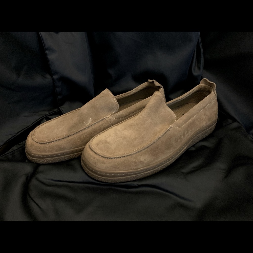 American Eagle Suede Crepe Sole Loafers Size 12M